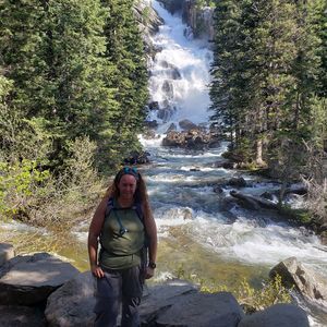 Meet your Posher, Toni